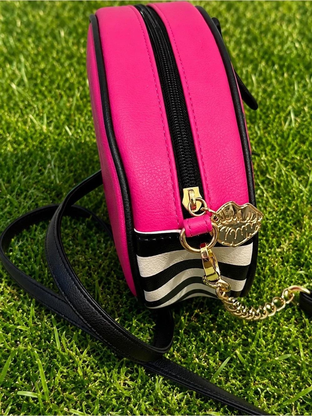 Betsey Johnson Bright Pink Football Crossbody Purse - Picture 3 of 4